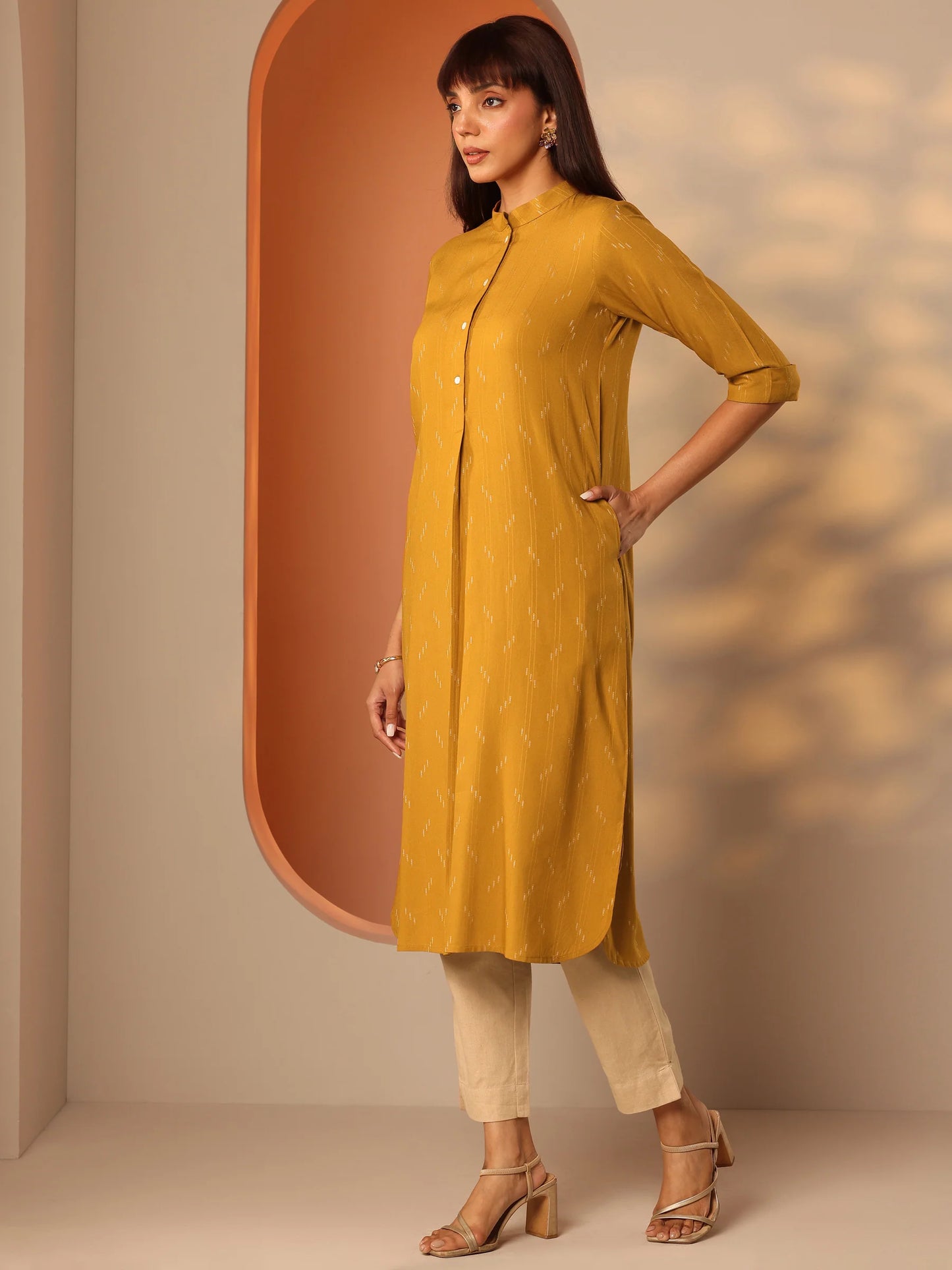 Mustard Woven Straight Kurta-serann