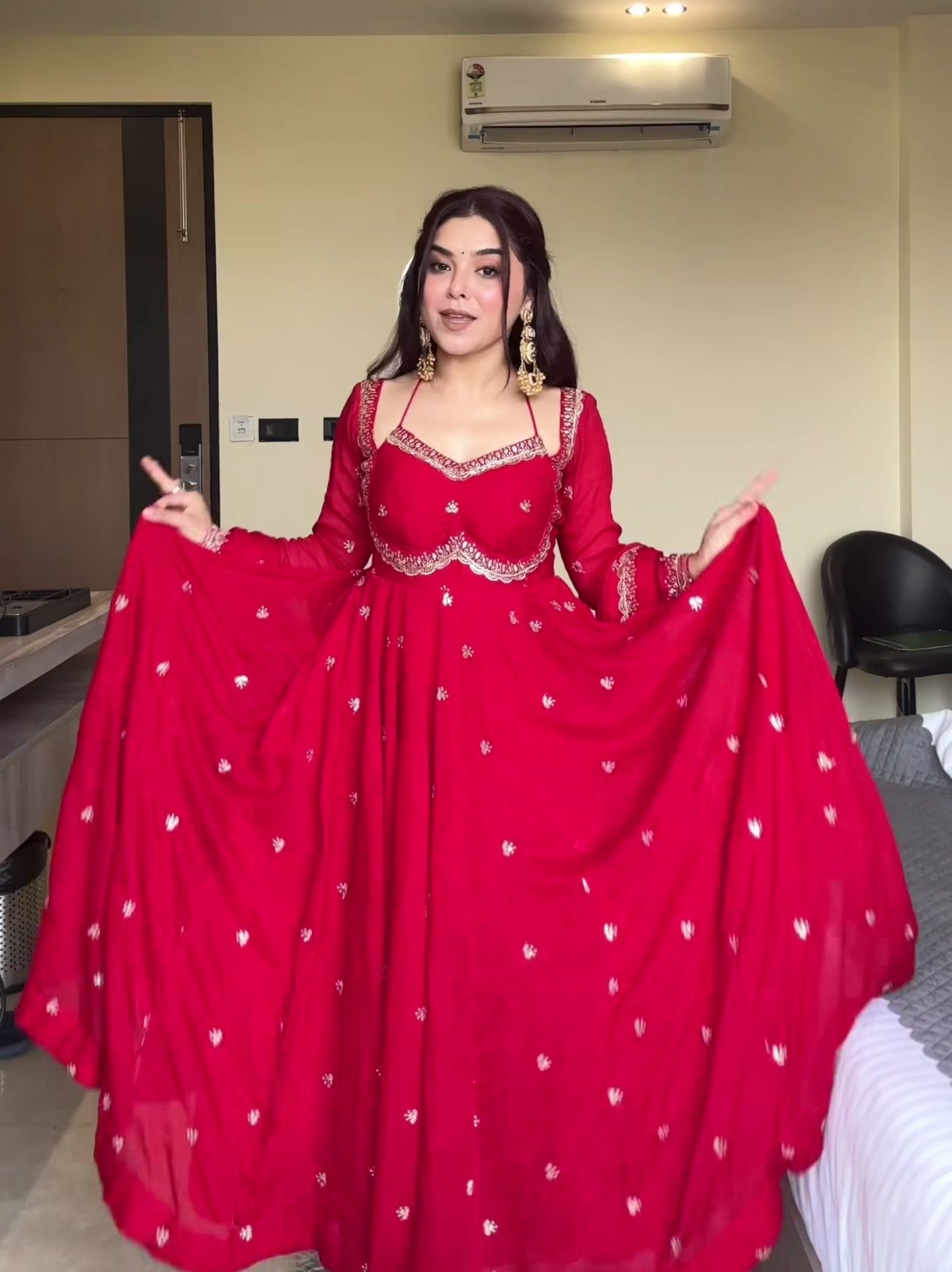Crimson Harmony Embroidered Anarkali Set-serann