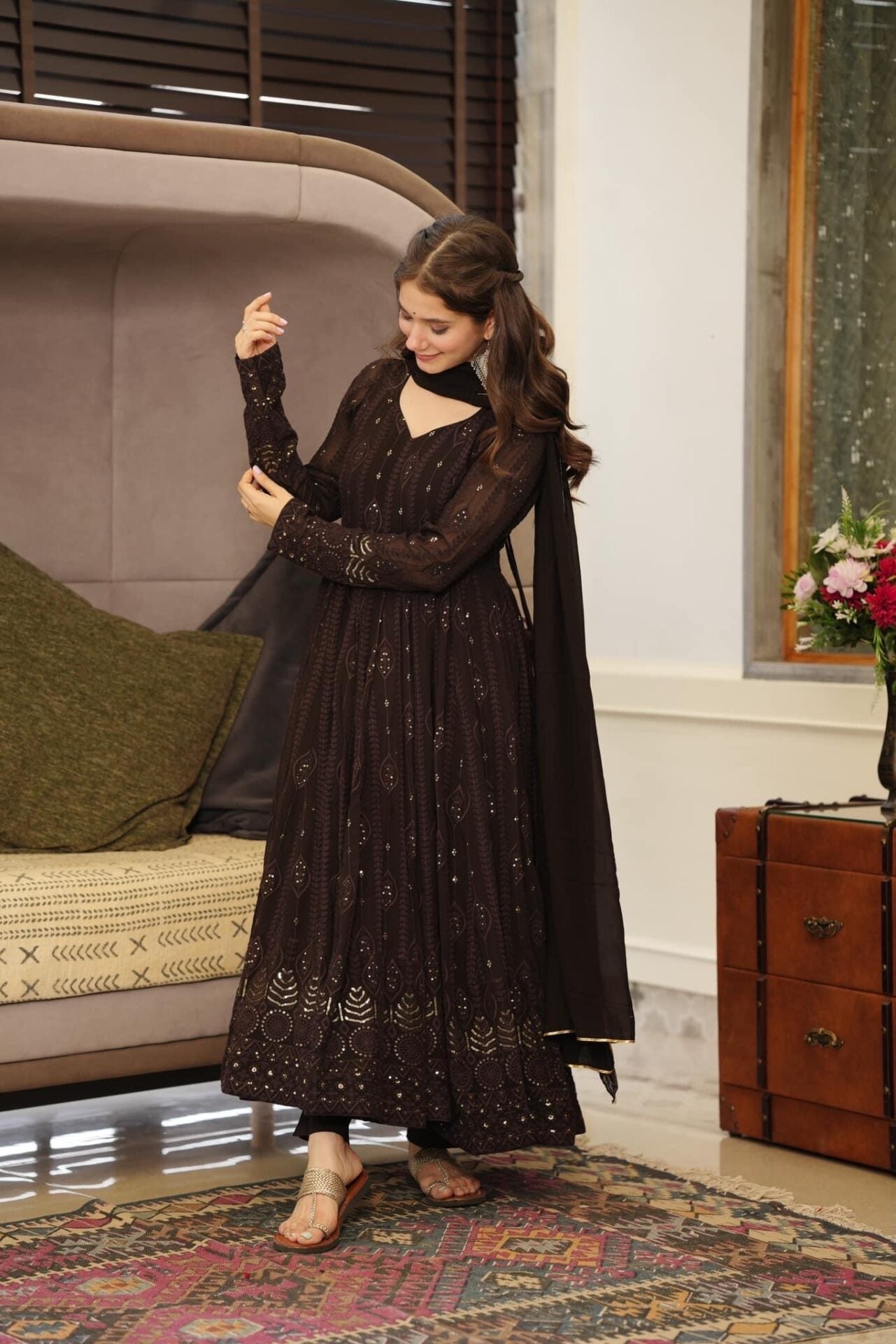 Midnight Coffee Chikankari Anarkali Set-serann