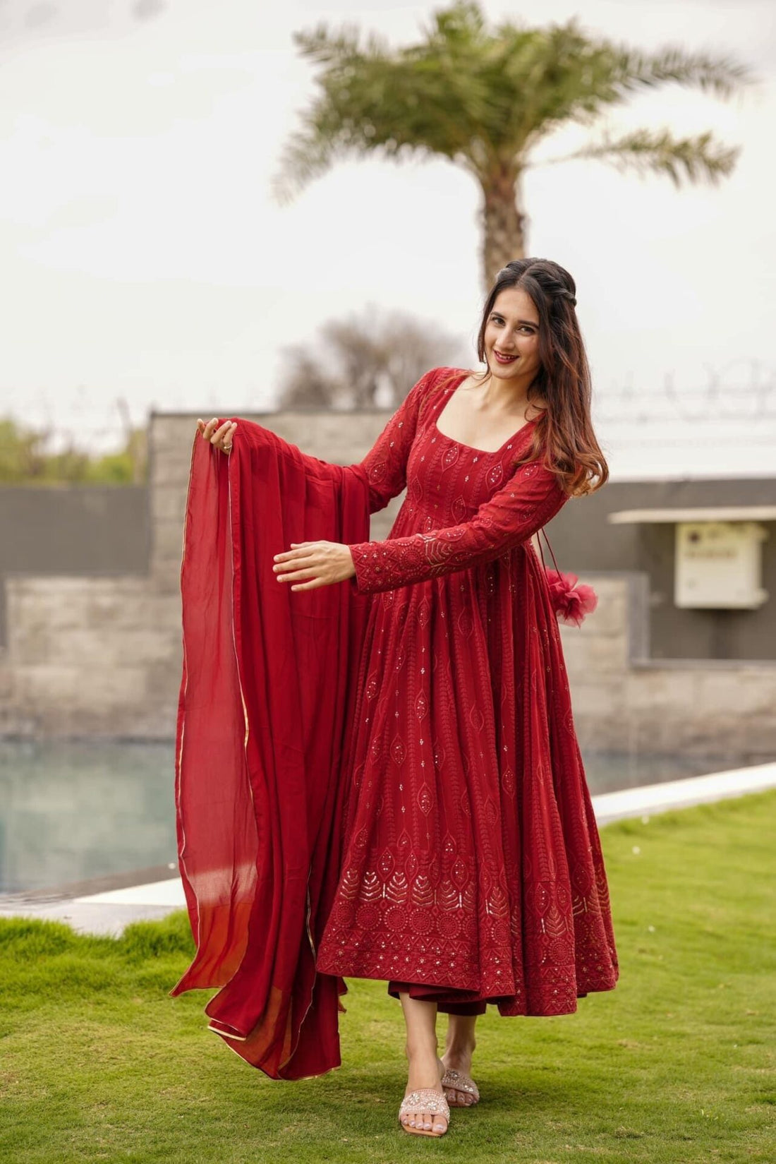 Ruby Red Embroidered Anarkali Set-serann